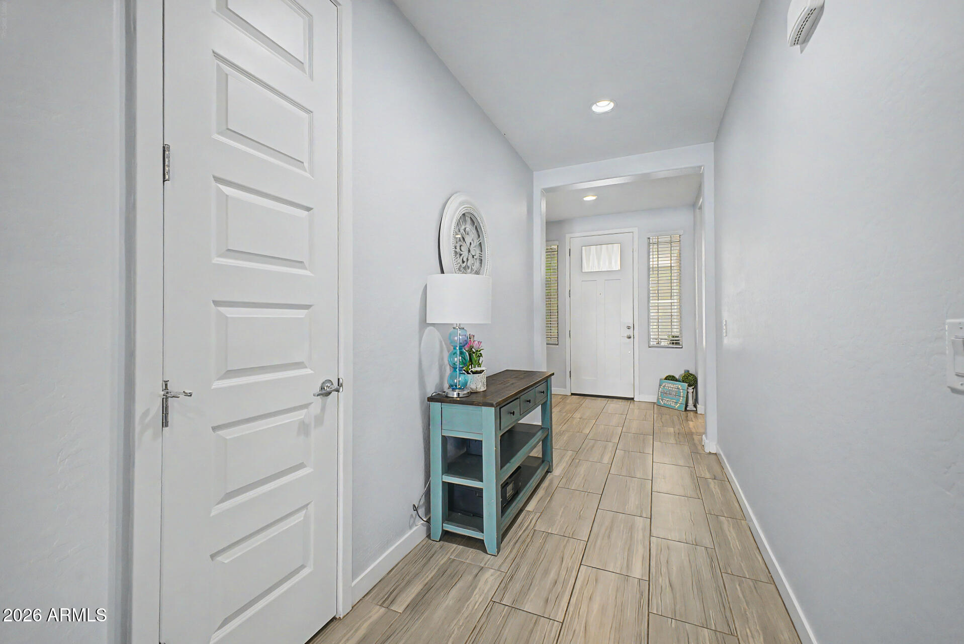 2358 E RIDGEWOOD Lane