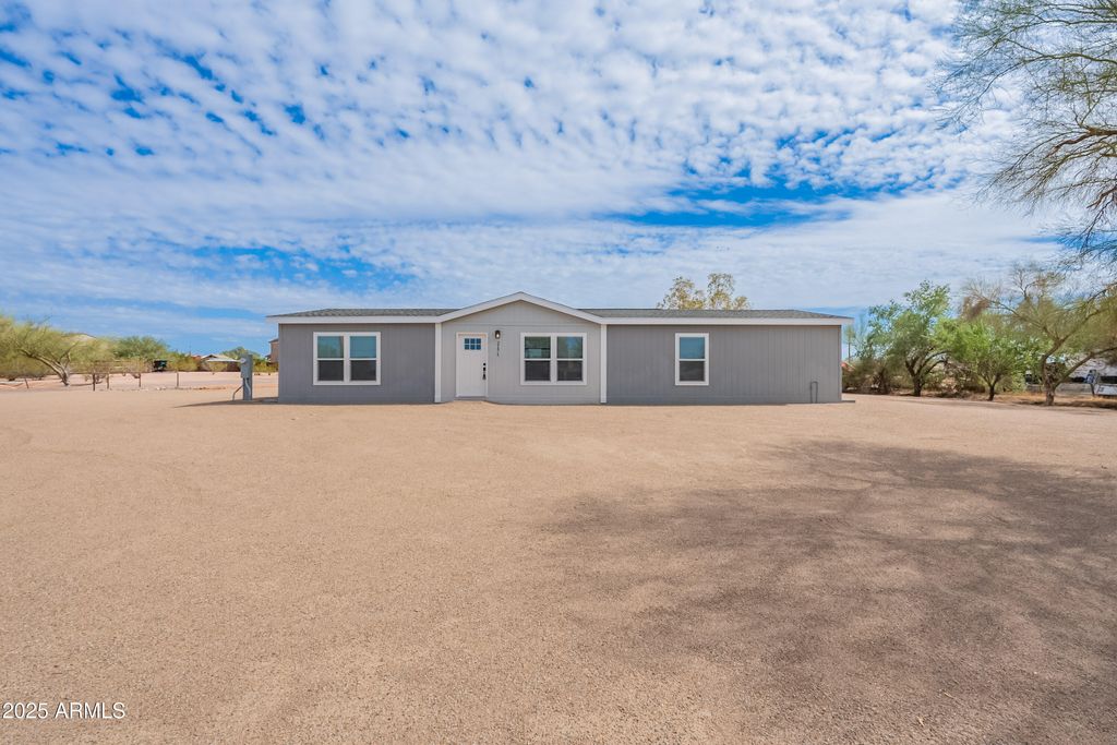 Photo of 2171 N Valley Drive, Apache Junction, AZ 85120 (MLS # 6934364)