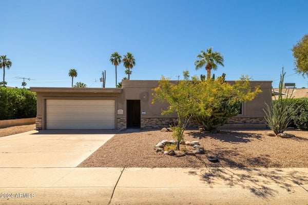 8643 E SANDALWOOD DR, SCOTTSDALE, AZ 85250 - Image 8f6ea262fdb527a6a592dfd8ead4a782/2557100377
