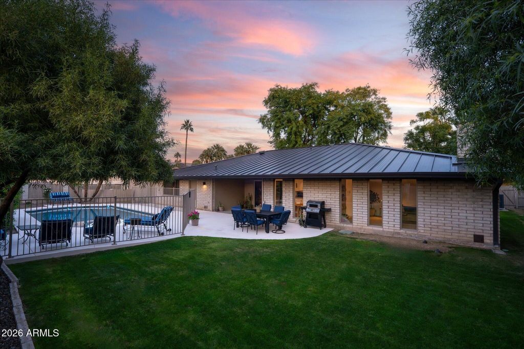 Photo of 7536 N 10th Street, Phoenix, AZ 85020 (MLS # 7000955)