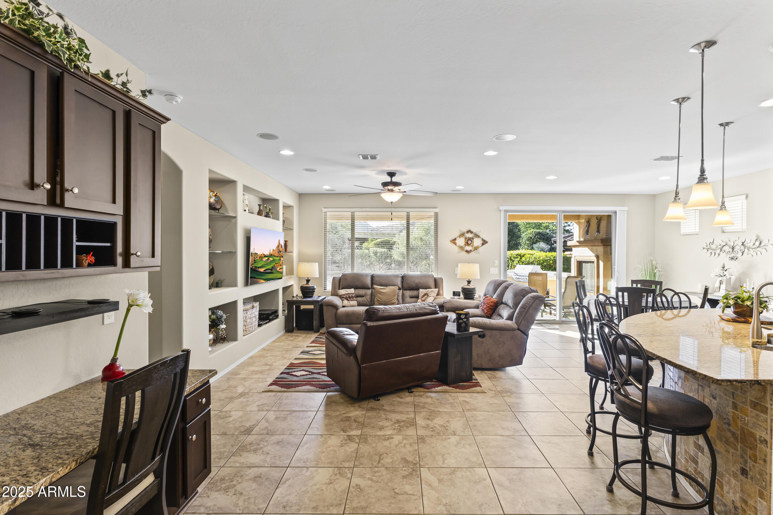 26851 W PIUTE Avenue