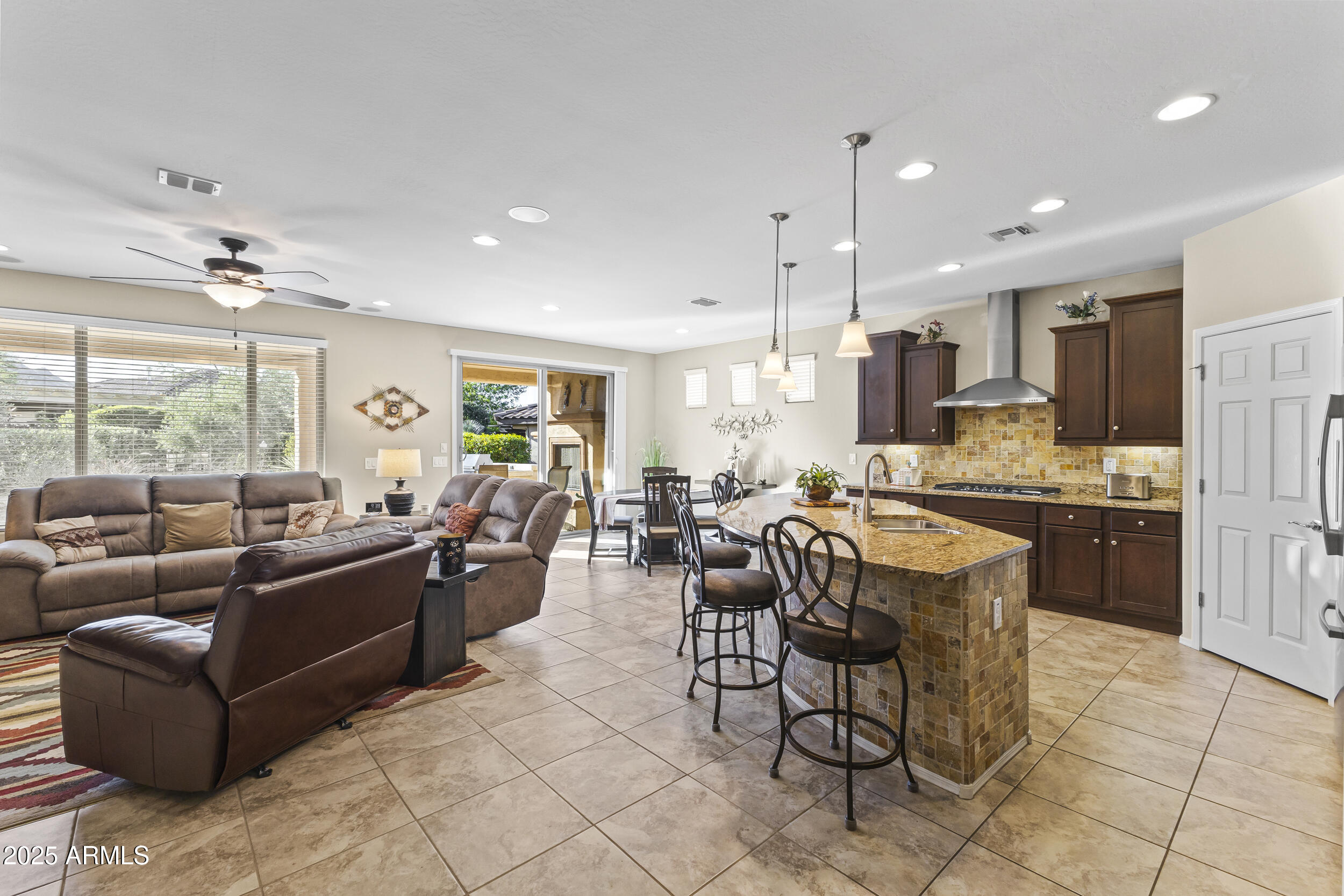 26851 W PIUTE Avenue