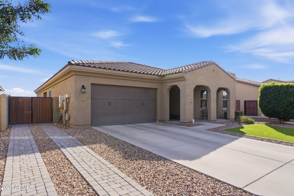 Photo of 9393 W Daley Lane, Peoria, AZ 85383 (MLS # 6992502)