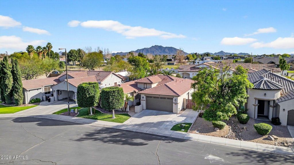 Photo of 1969 E Indigo Court, Gilbert, AZ 85298 (MLS # 6993455)