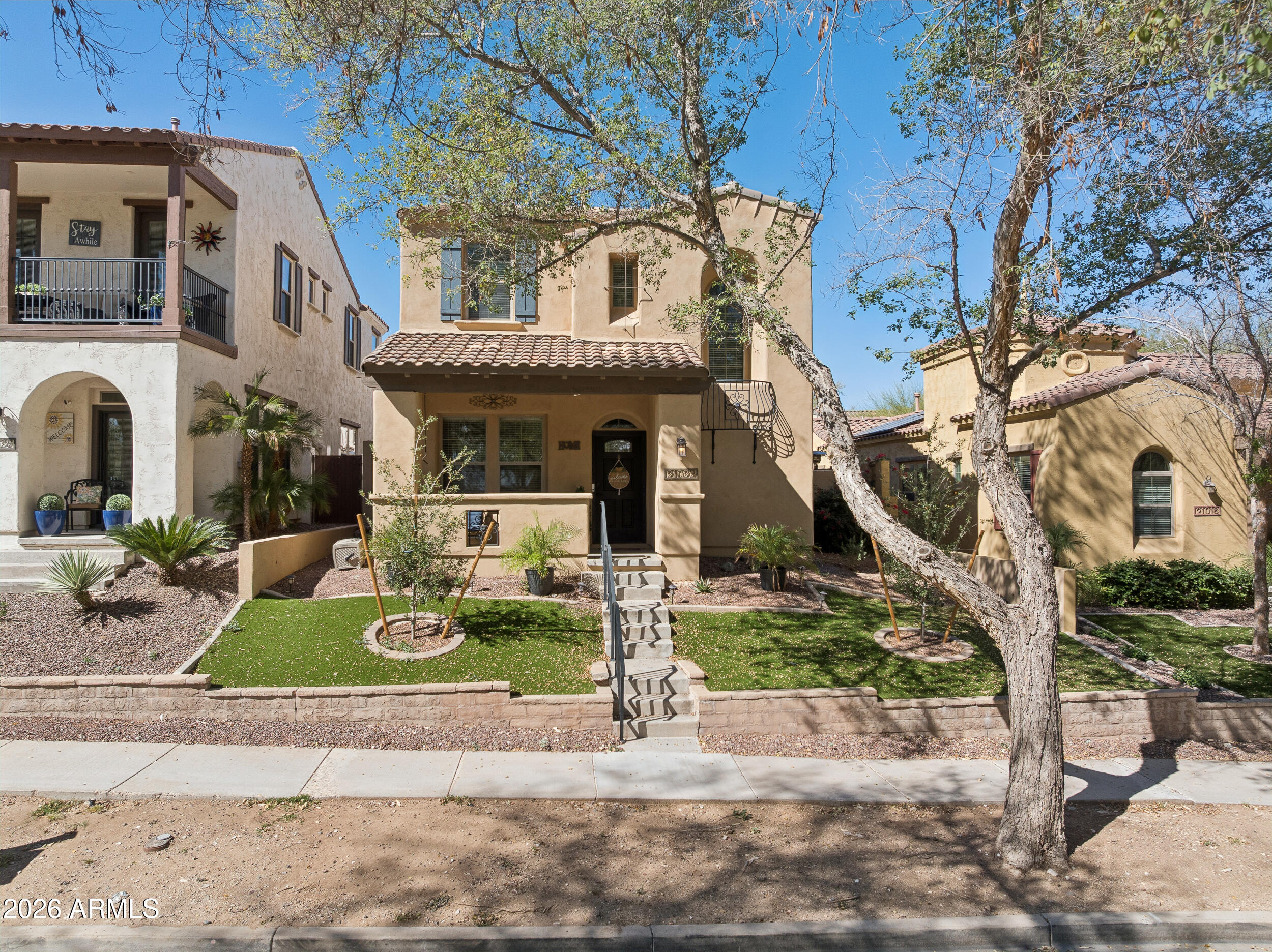 21022 W EDITH Way