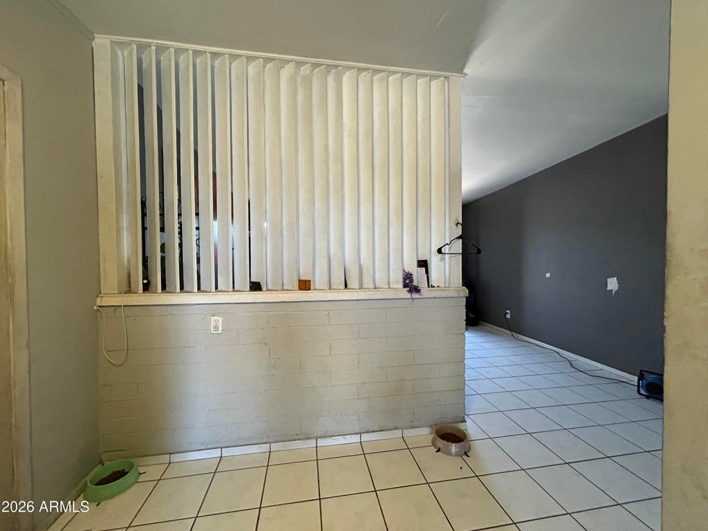 Photo of 2312 E Nancy Lane, Phoenix, AZ 85042 (MLS # 7073371)