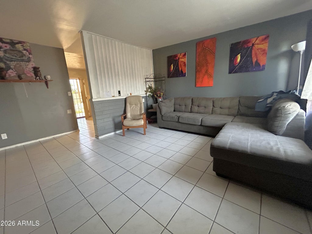 Photo of 2312 E Nancy Lane, Phoenix, AZ 85042 (MLS # 7073371)