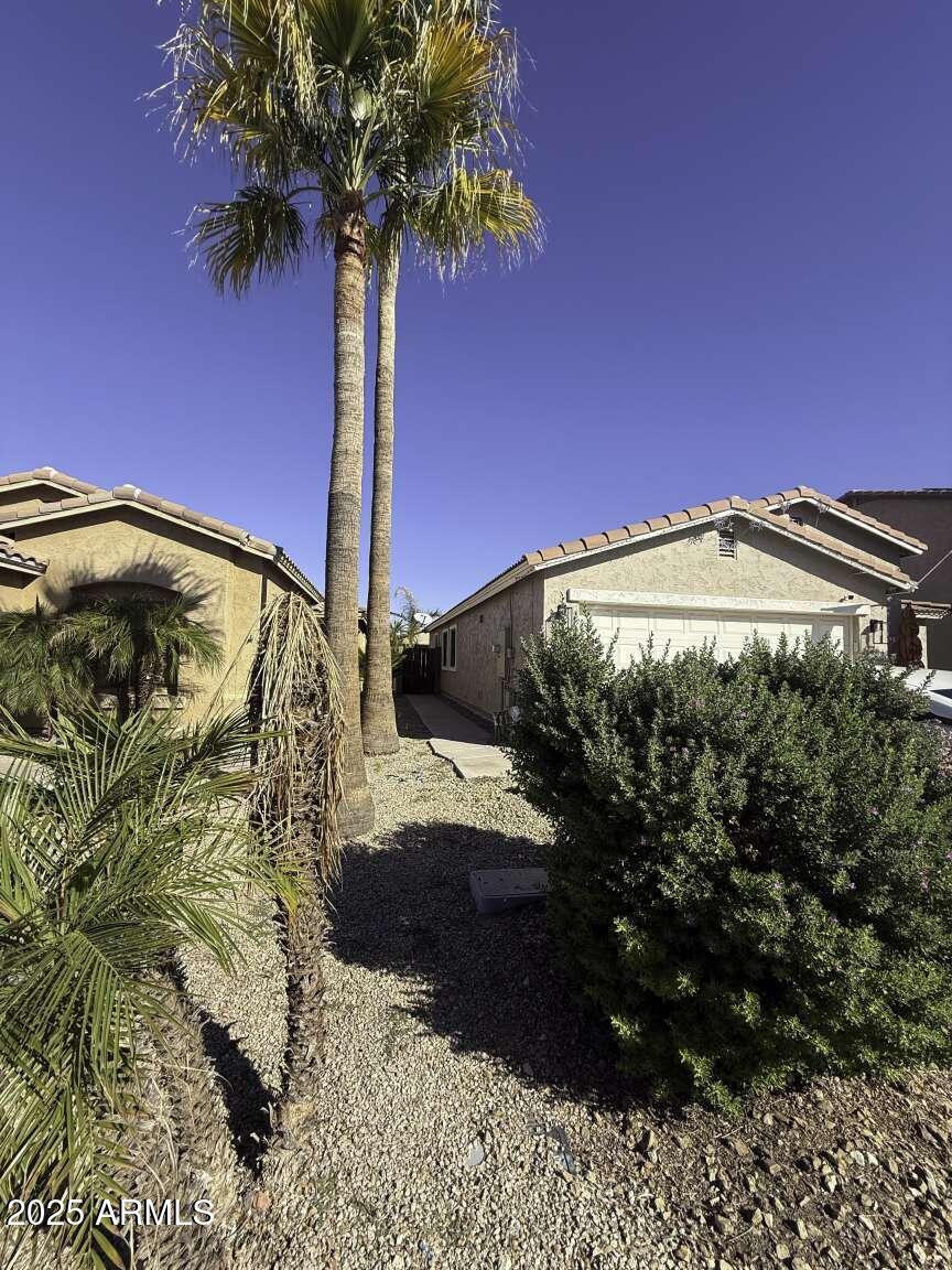 44796 W BALBOA Drive