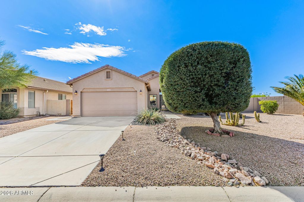 Photo of 44401 W Buckhorn Trail, Maricopa, AZ 85138 (MLS # 6975876)