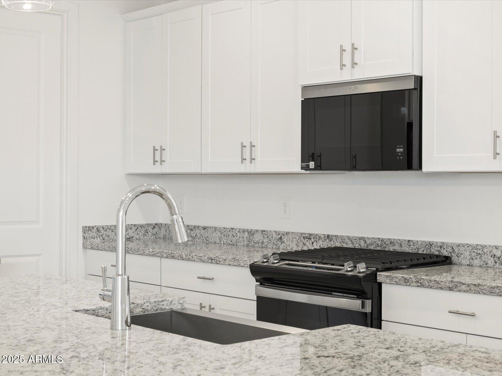 22599 W PONTIAC Drive