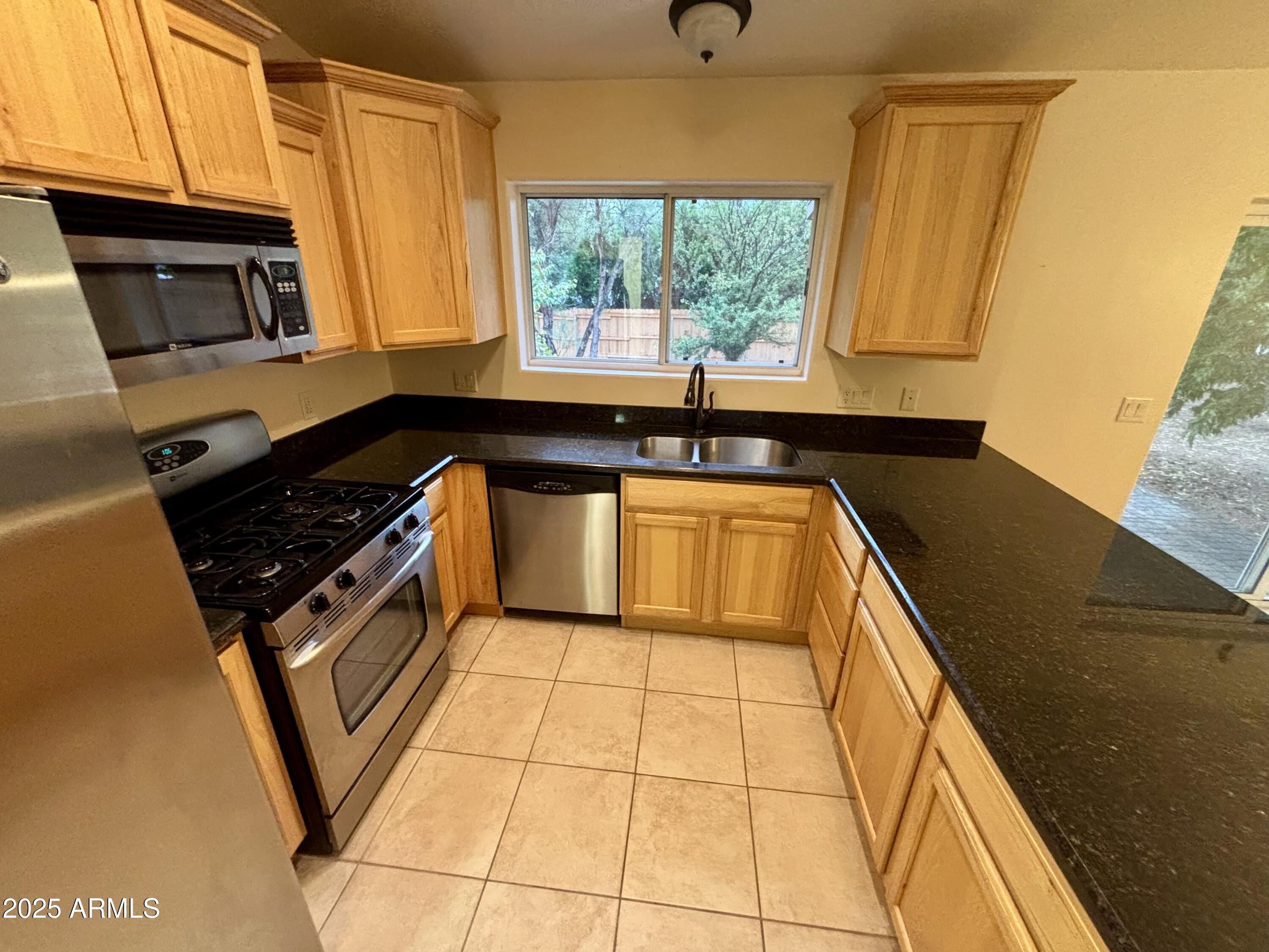 3329 E CAVE VIEW Lane