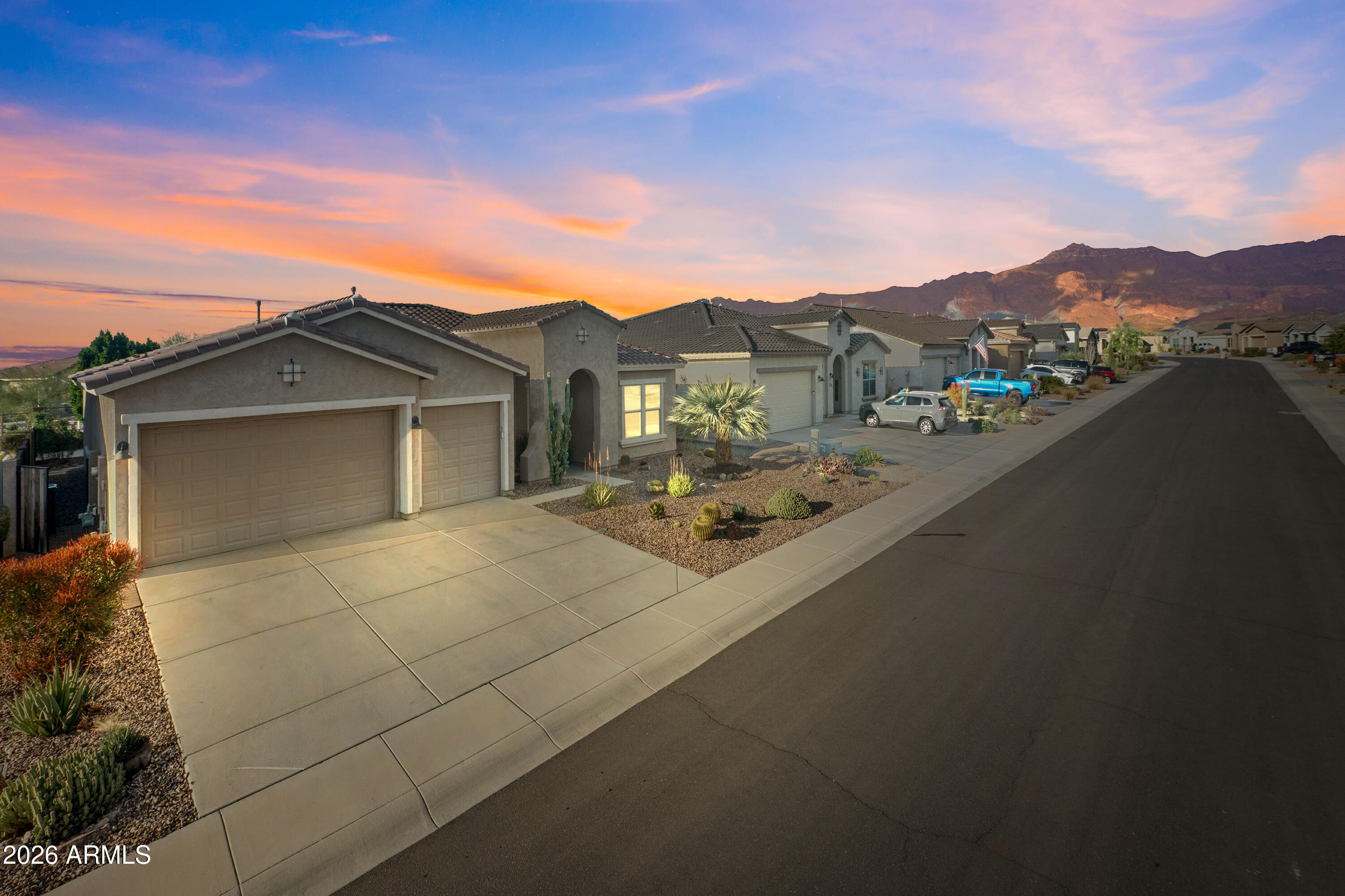 7336 S BENNETT Circle