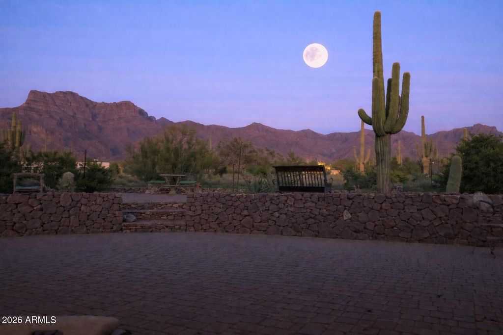 Photo of 6619 E Quail Hideaway Lane, Gold Canyon, AZ 85119 (MLS # 6921042)