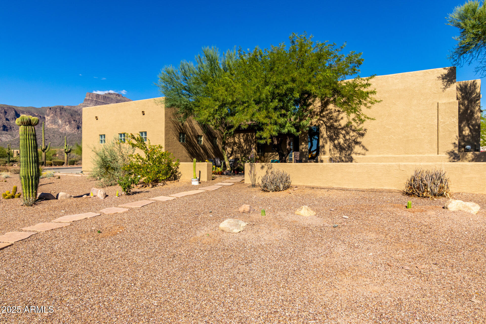 6619 E QUAIL HIDEAWAY Lane