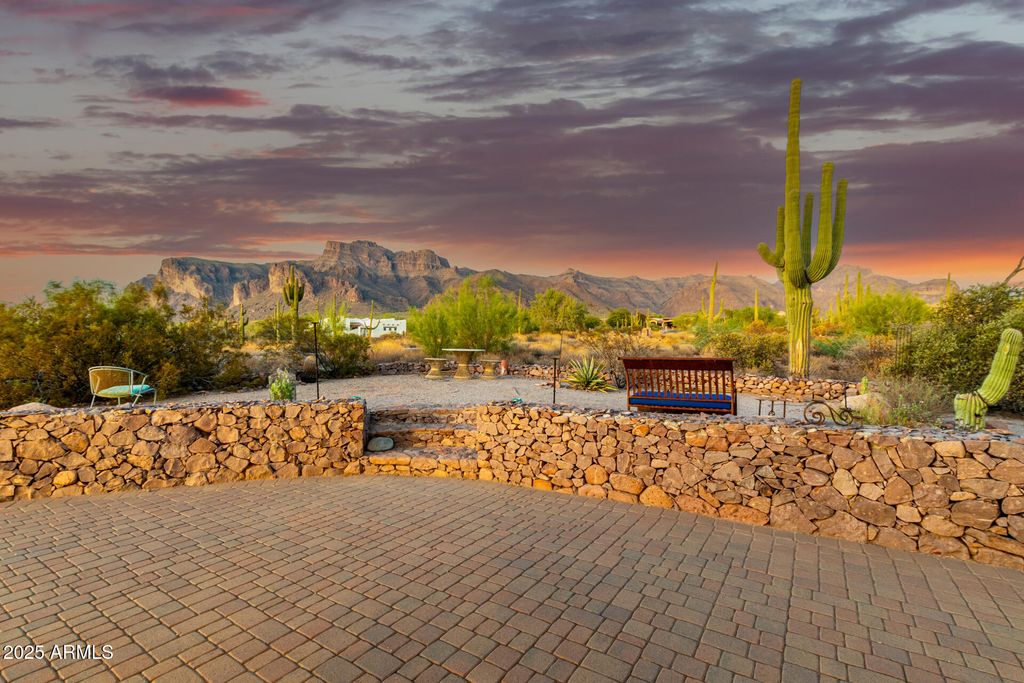 Photo of 6619 E Quail Hideaway Lane, Gold Canyon, AZ 85119 (MLS # 6921042)