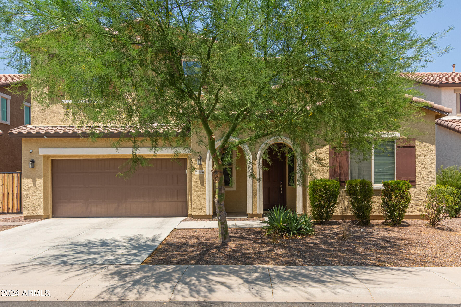 21366 W ALMERIA Road