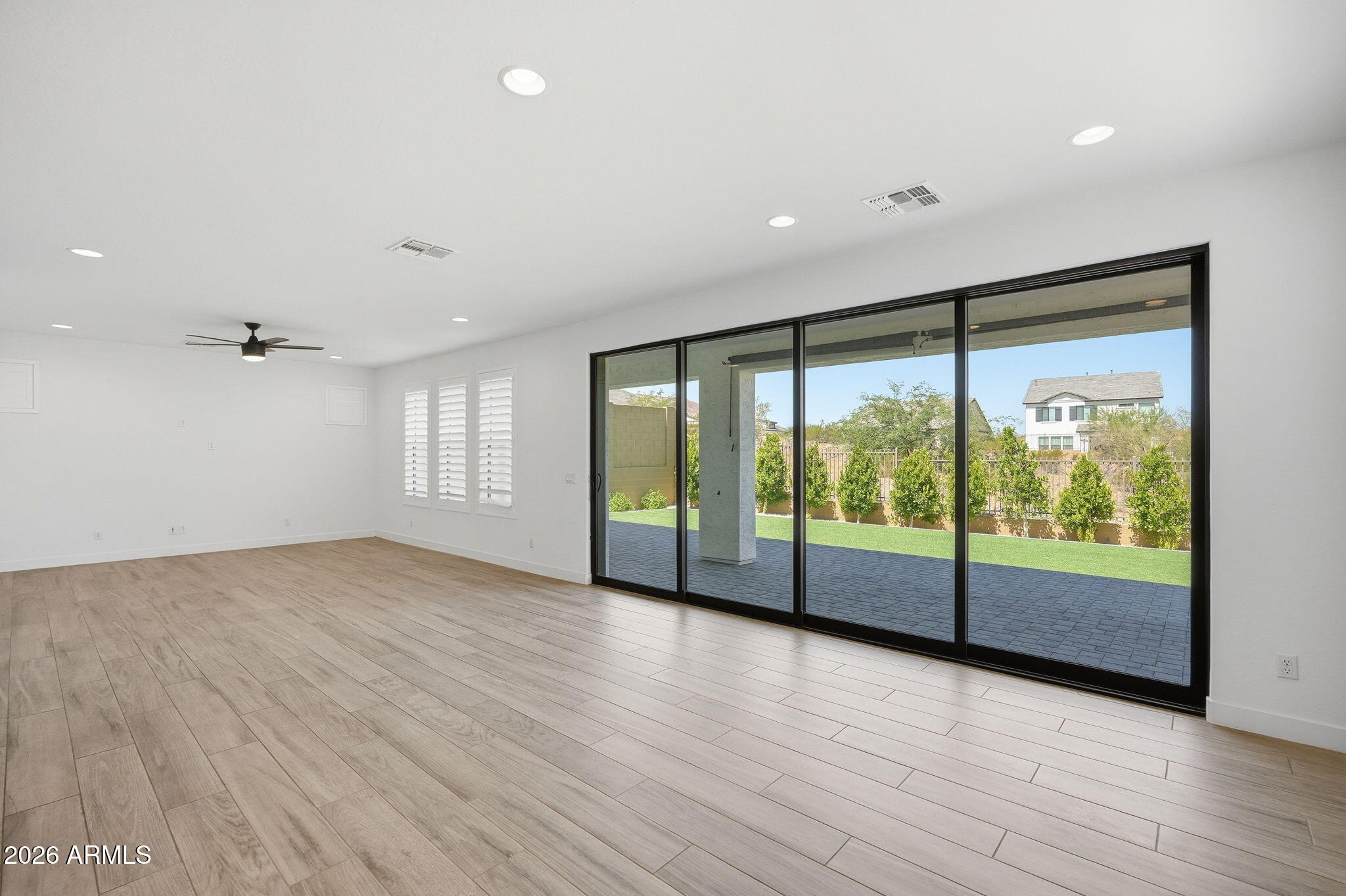 3746 N SHENANDOAH --