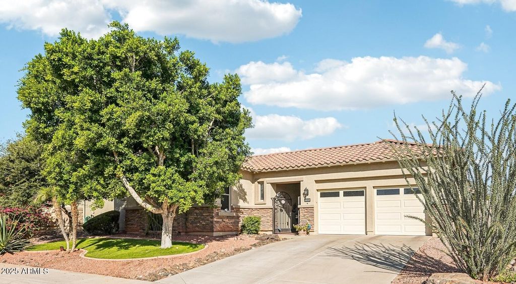 Photo of 18310 W Onyx Court, Waddell, AZ 85355 (MLS # 6948956)