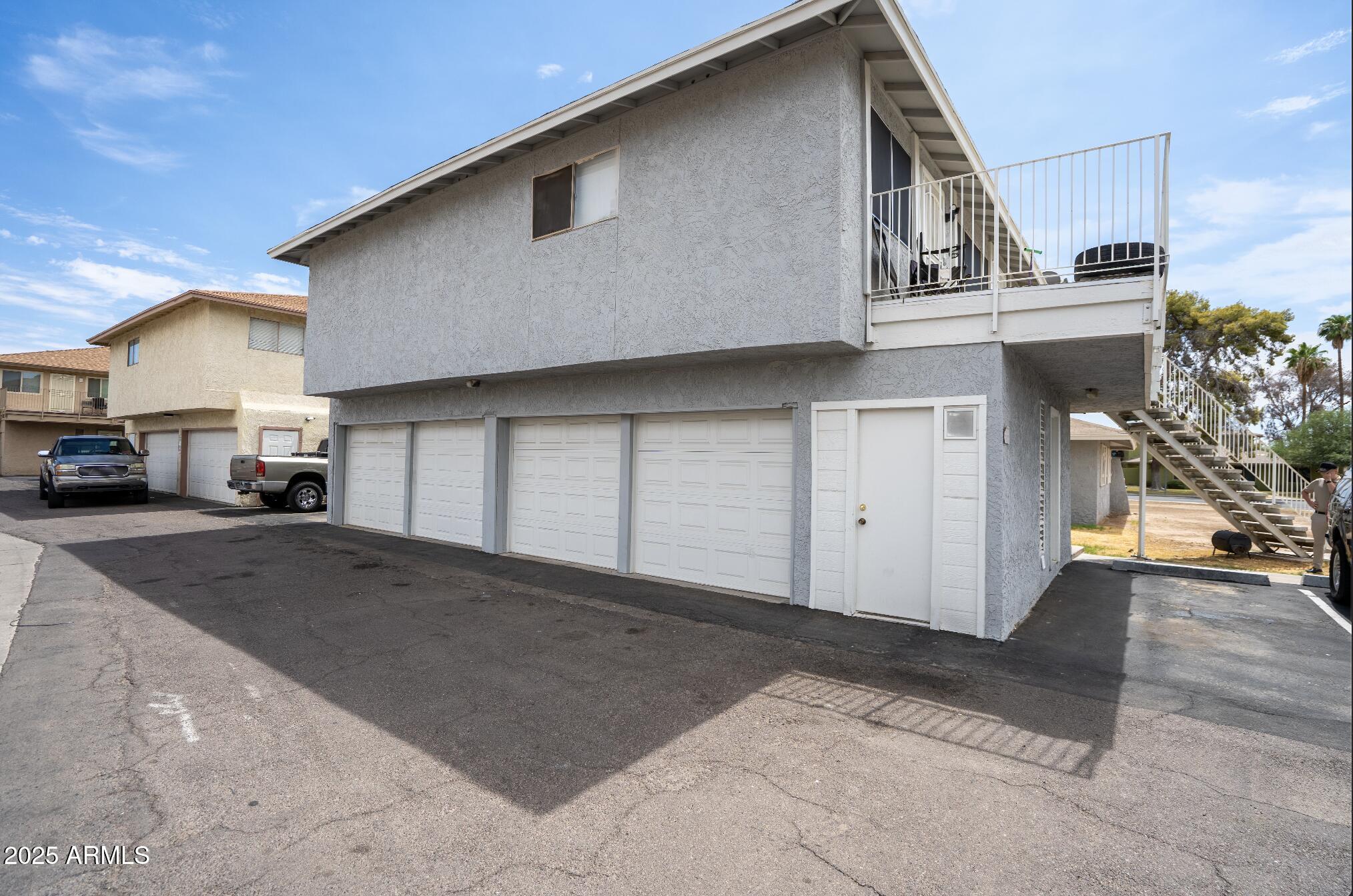 8108 N 33RD Drive