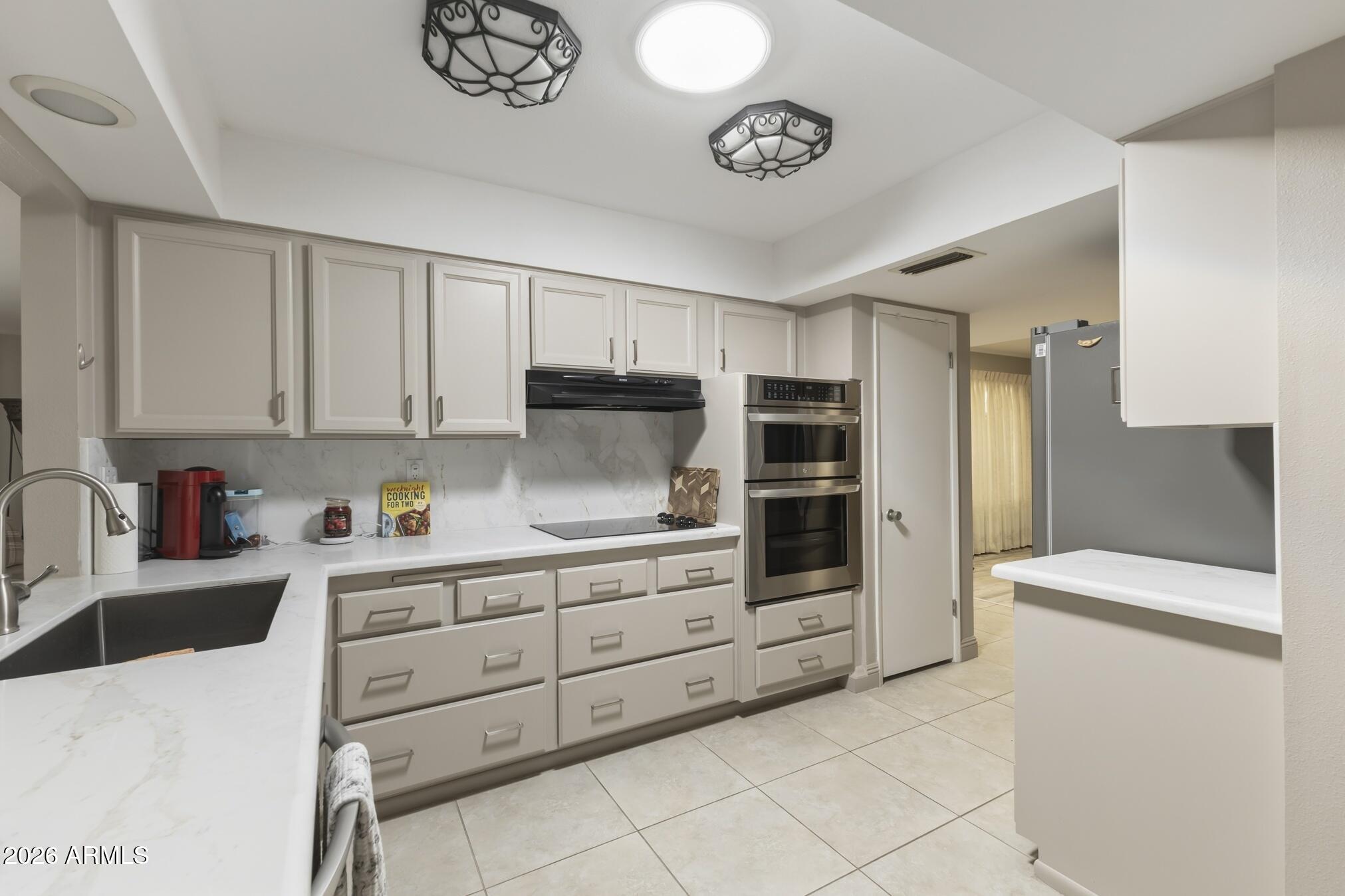 12927 W MAPLEWOOD Drive