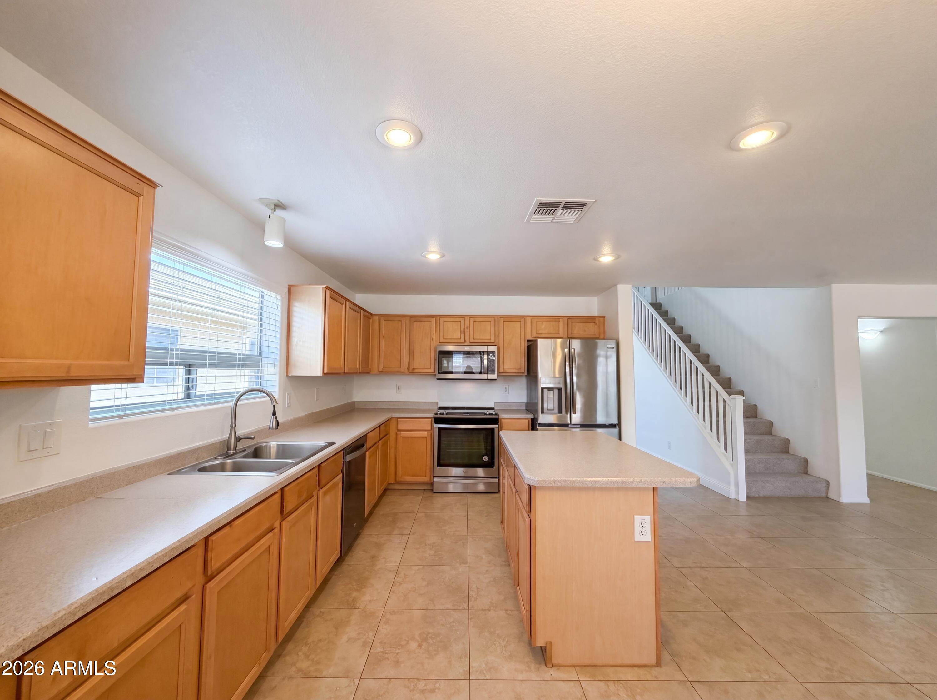 22524 N DAVIS Way