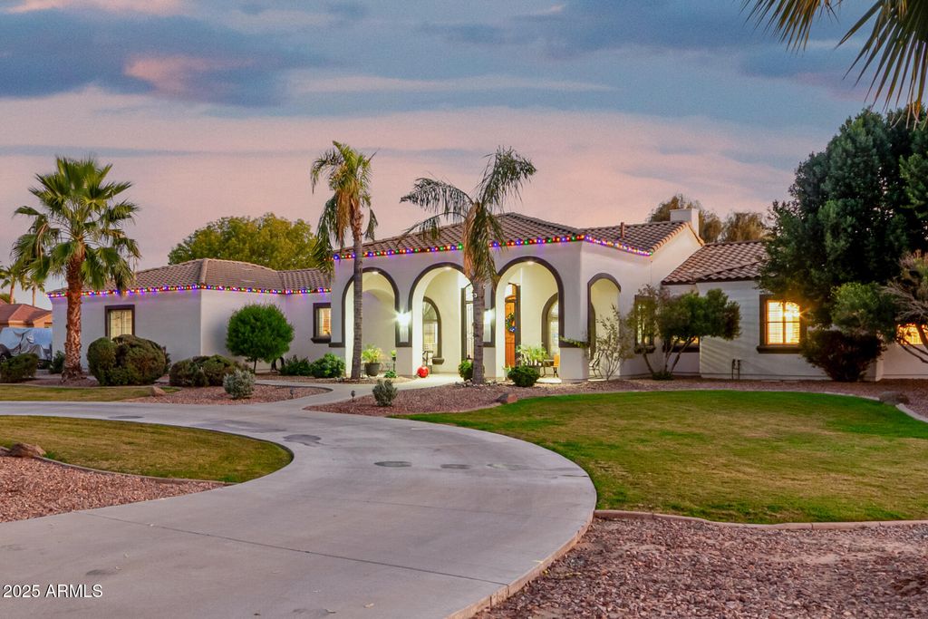 Photo of 19975 E Via Del Palo, Queen Creek, AZ 85142 (MLS # 6956934)