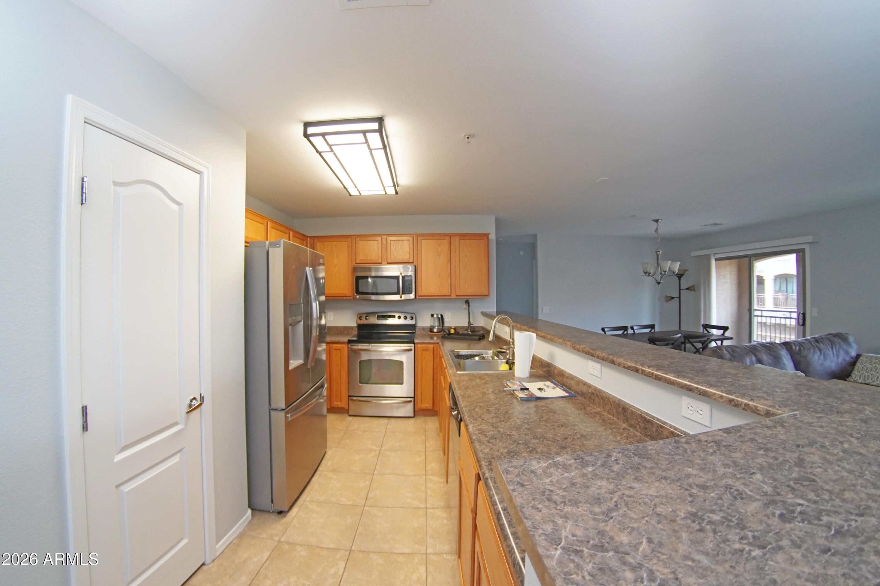 1350 S GREENFIELD Road 2173