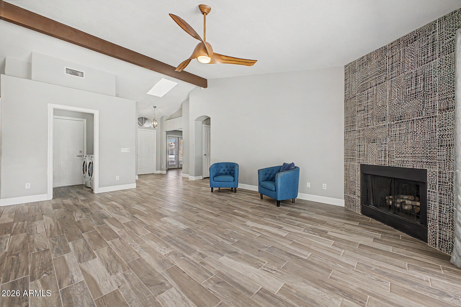 9139 W PARADISE Lane