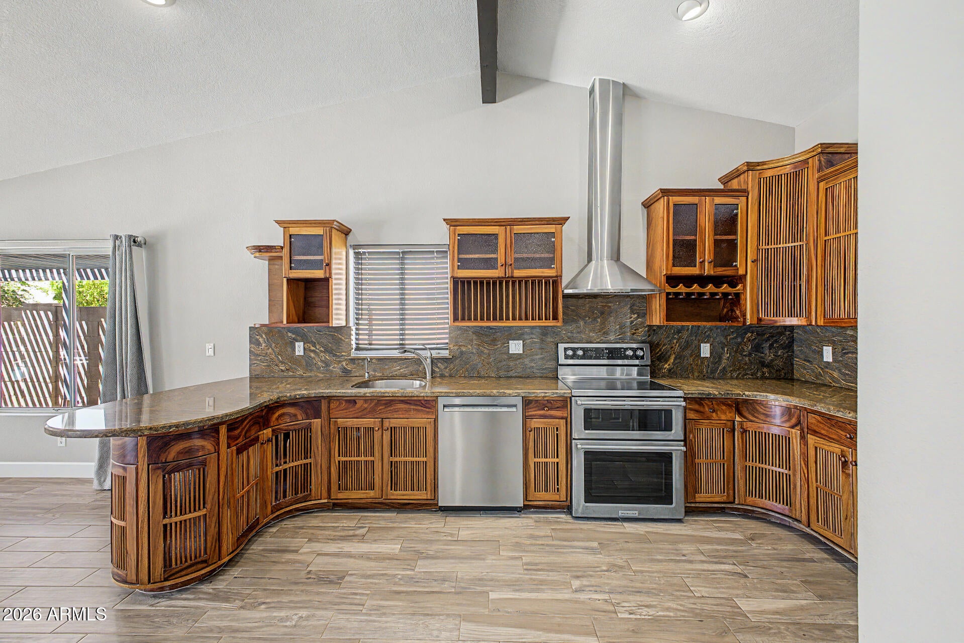 9139 W PARADISE Lane