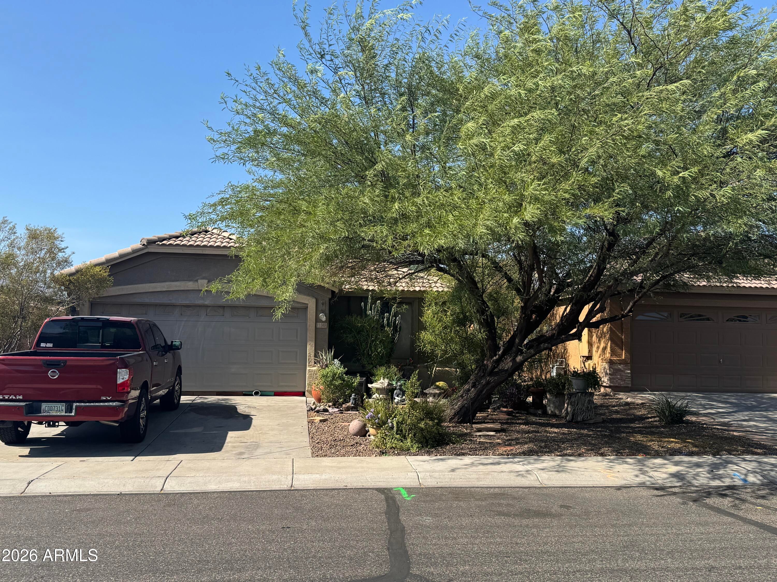 11348 W PINEHOLLOW Drive