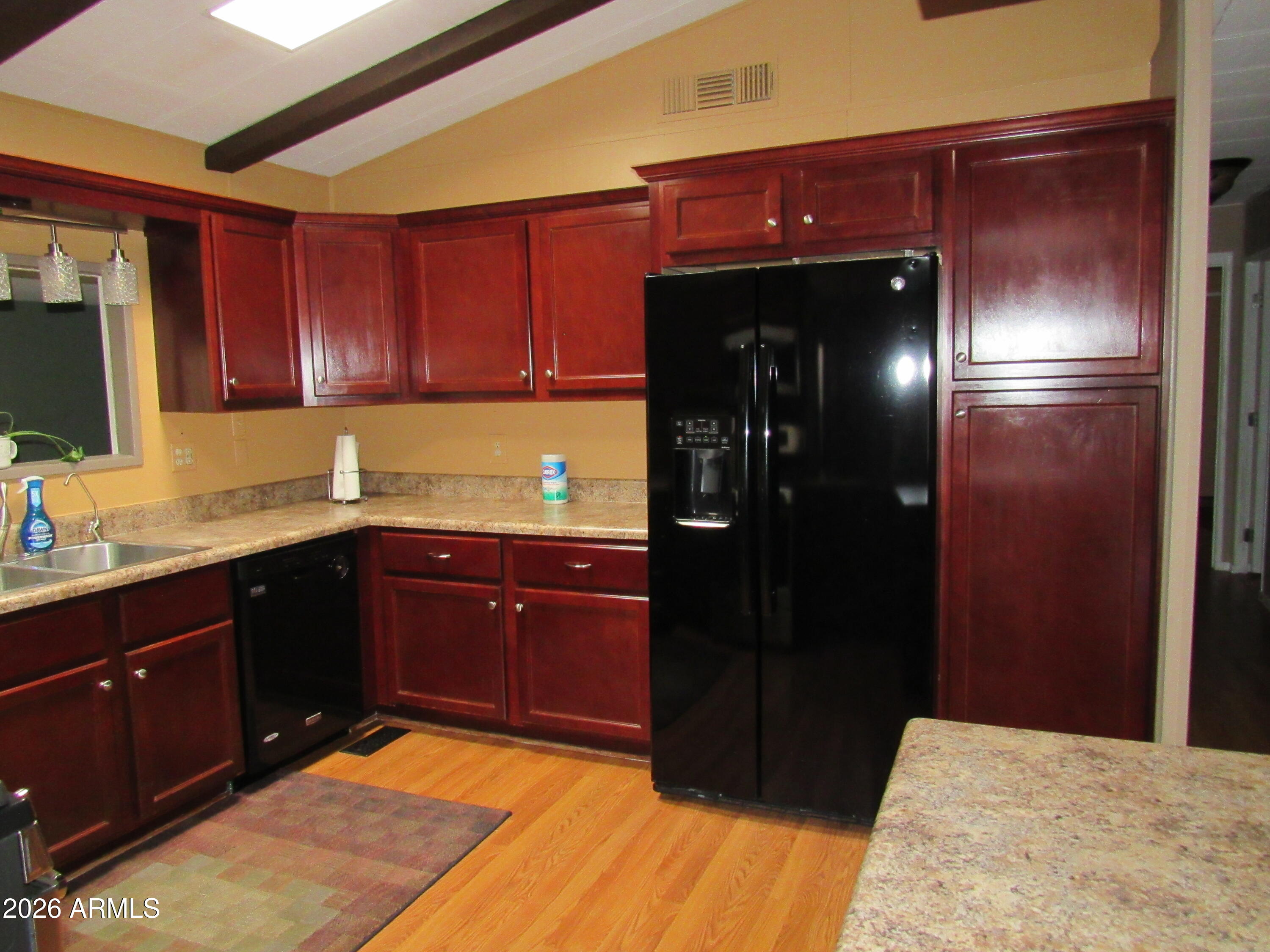 3411 S CAMINO SECO -- 527