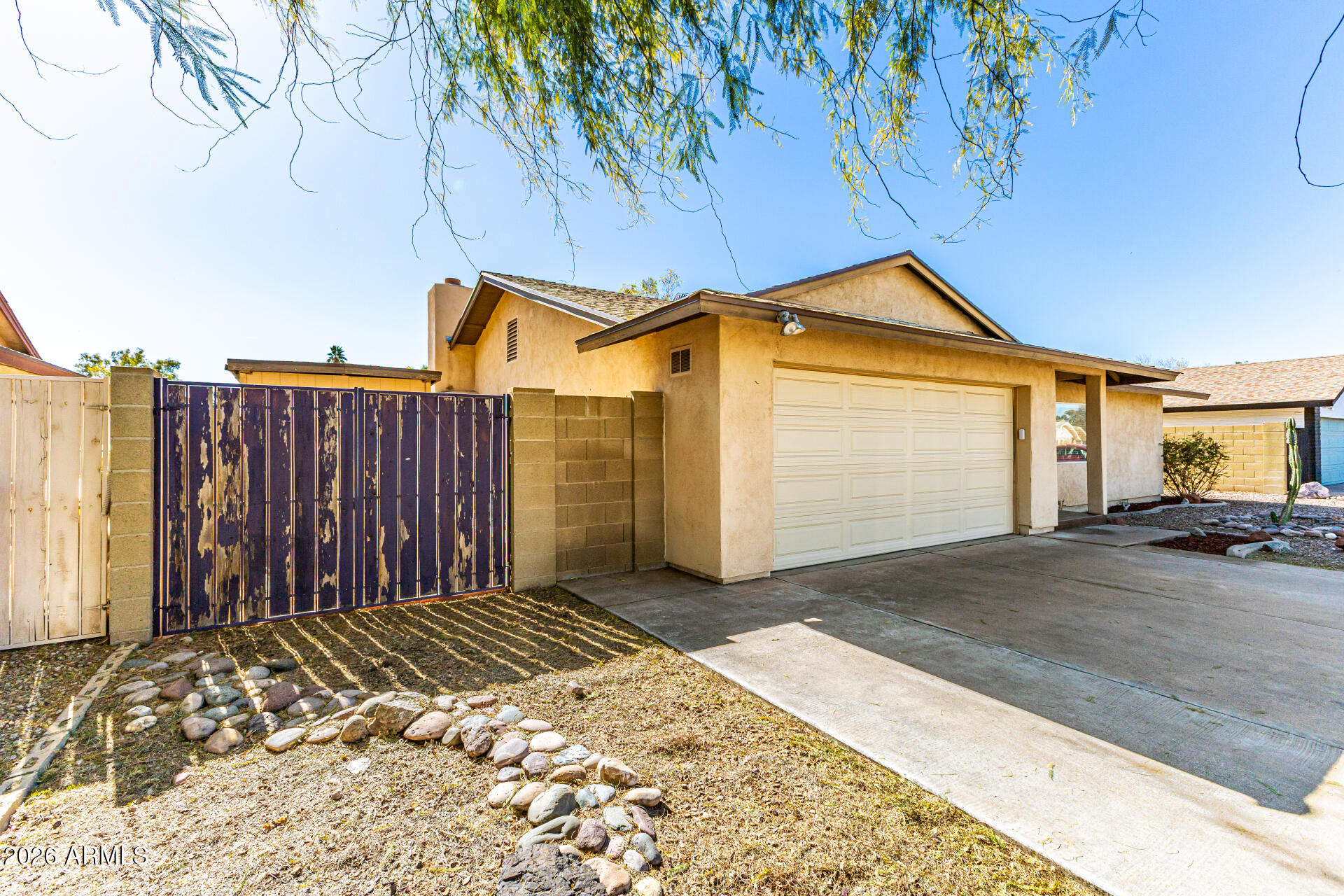 8721 E AMELIA Avenue