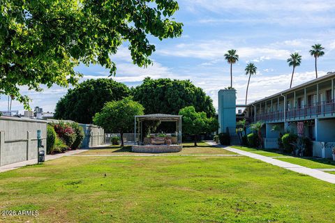 Property photo of 1702 W Tuckey Lane 103, Phoenix, AZ 85015