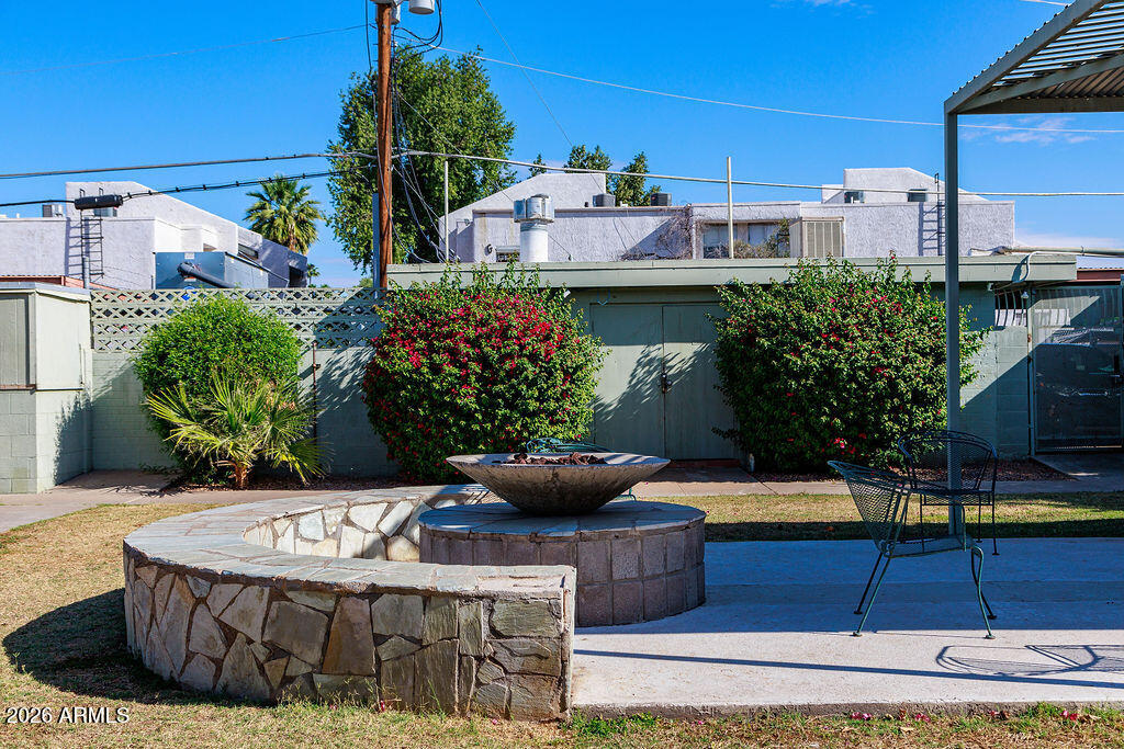 1702 W Tuckey Lane 103