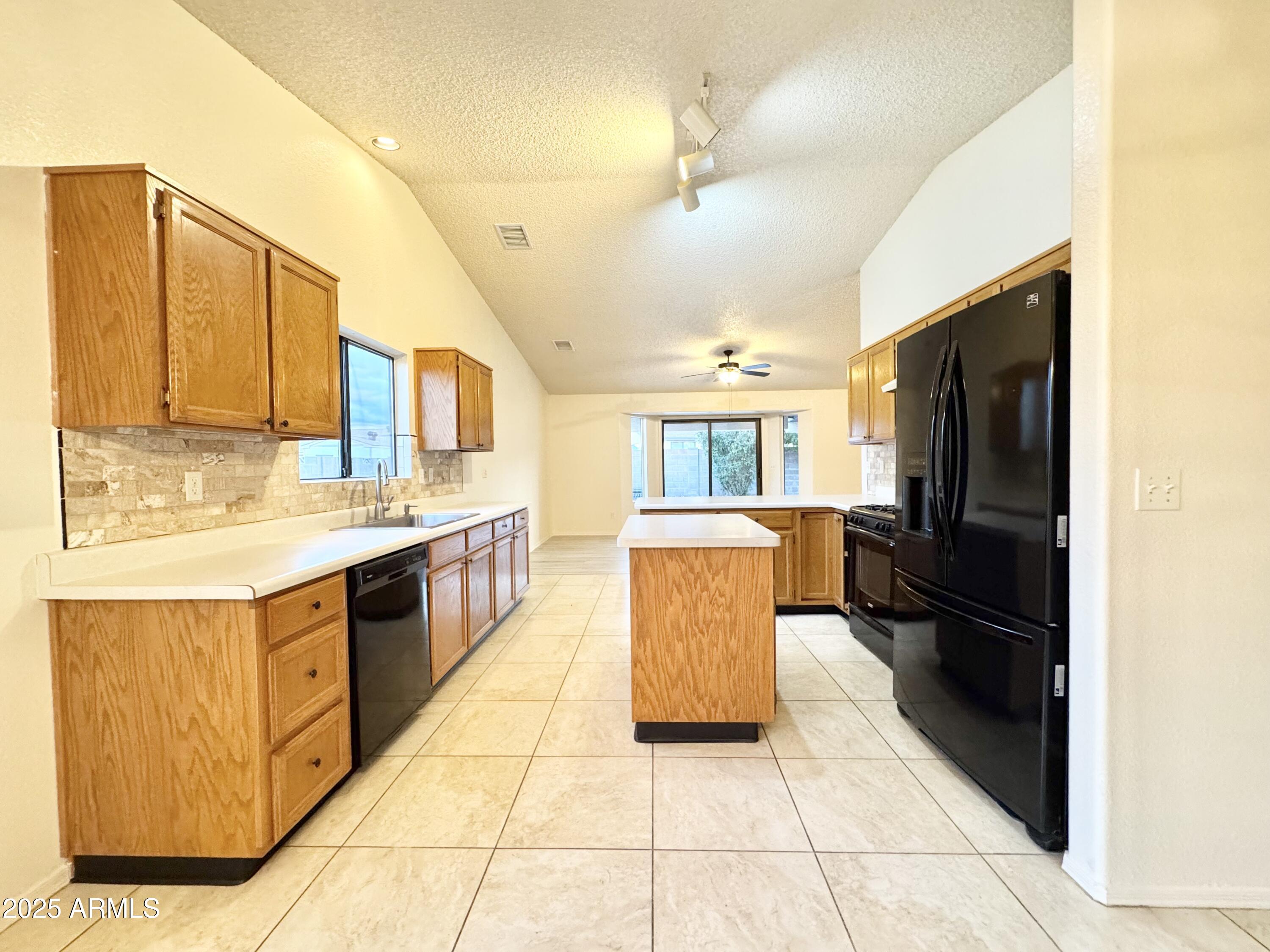 MISSION HILLS ESTATES PHASE 4 - Residential