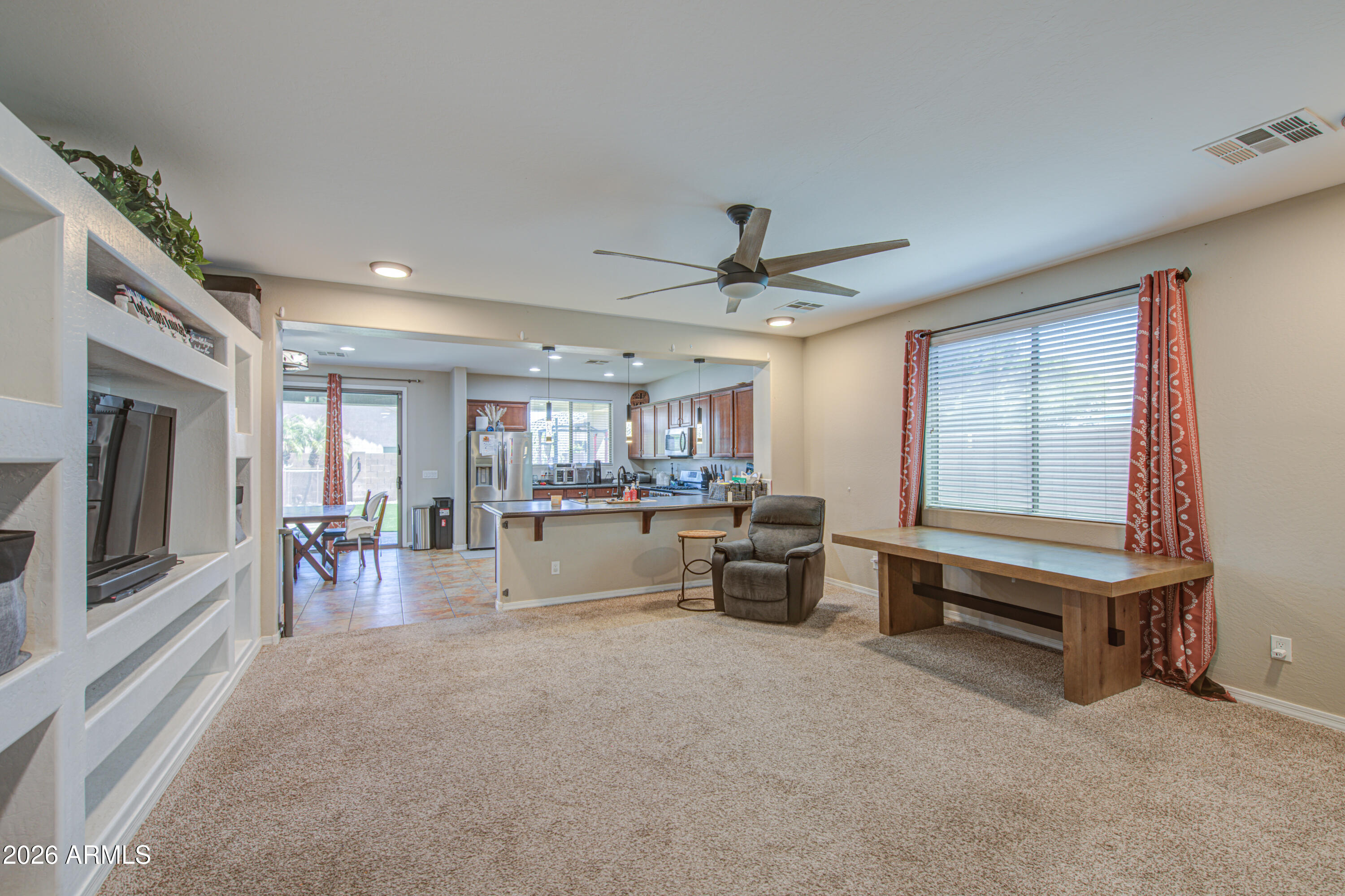 Search Homes 4 1260 W LOEMANN Drive