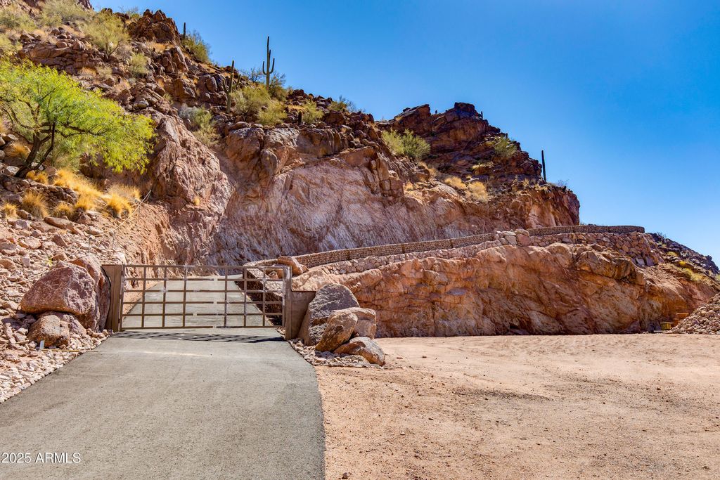 Photo of 5250 E Red Rock Drive #34, Phoenix, AZ 85018 (MLS # 6964076)