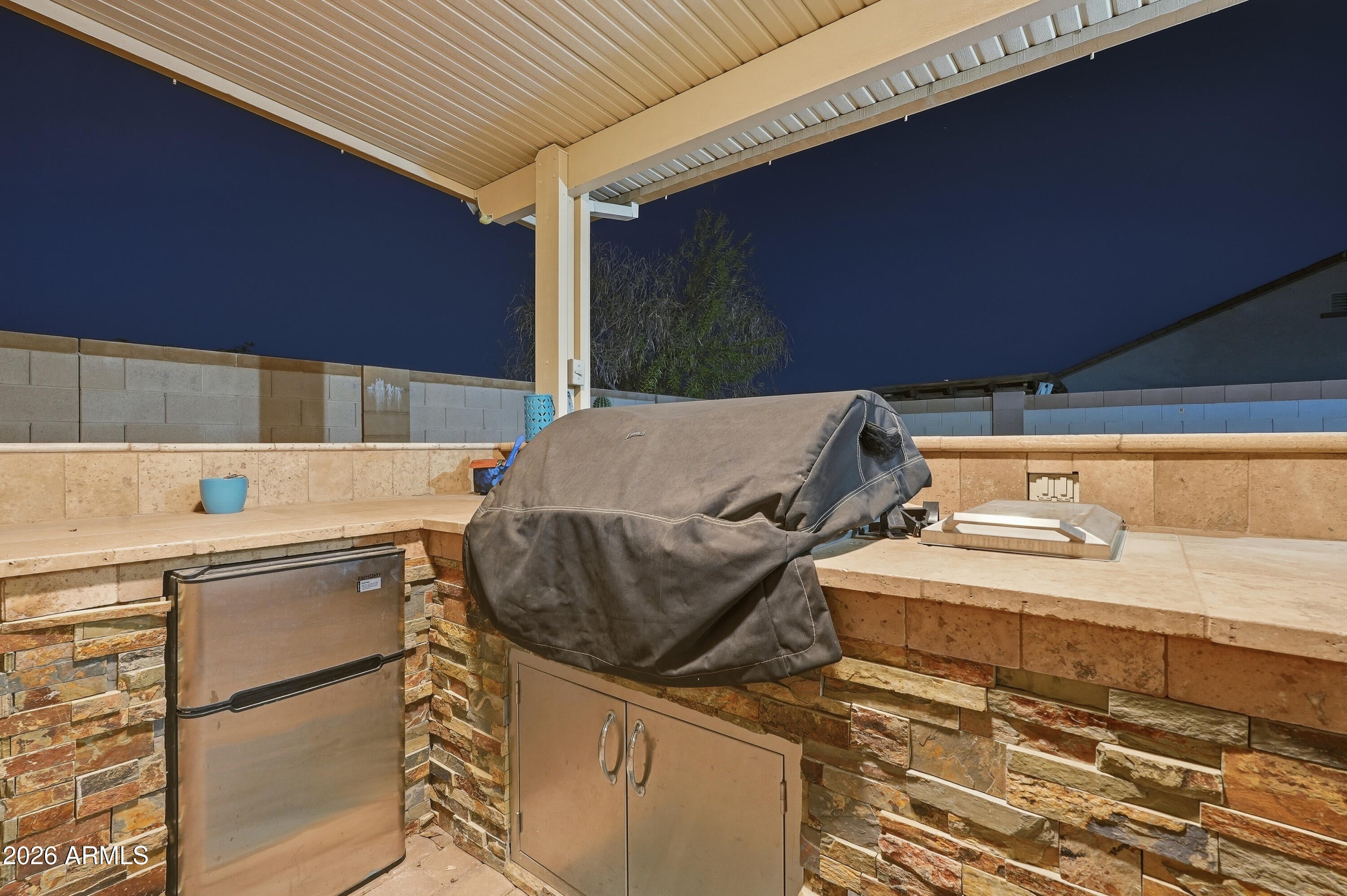 15869 W MAUNA LOA Lane