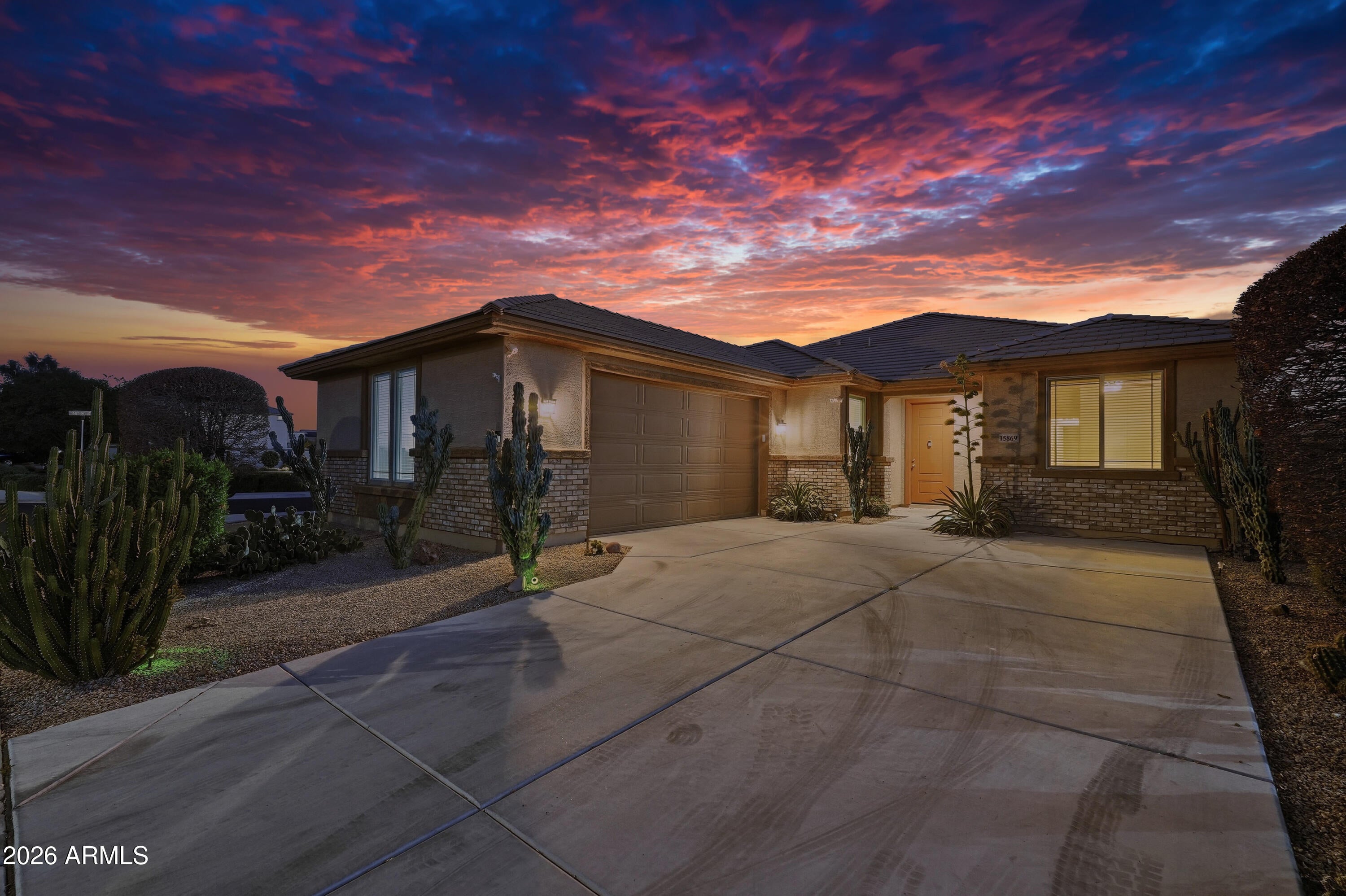 15869 W MAUNA LOA Lane