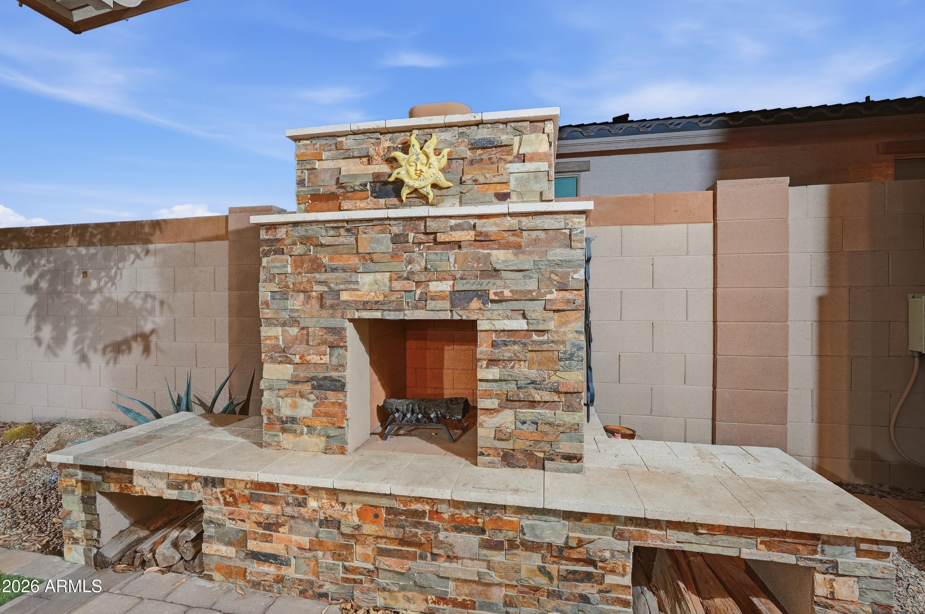 15869 W MAUNA LOA Lane