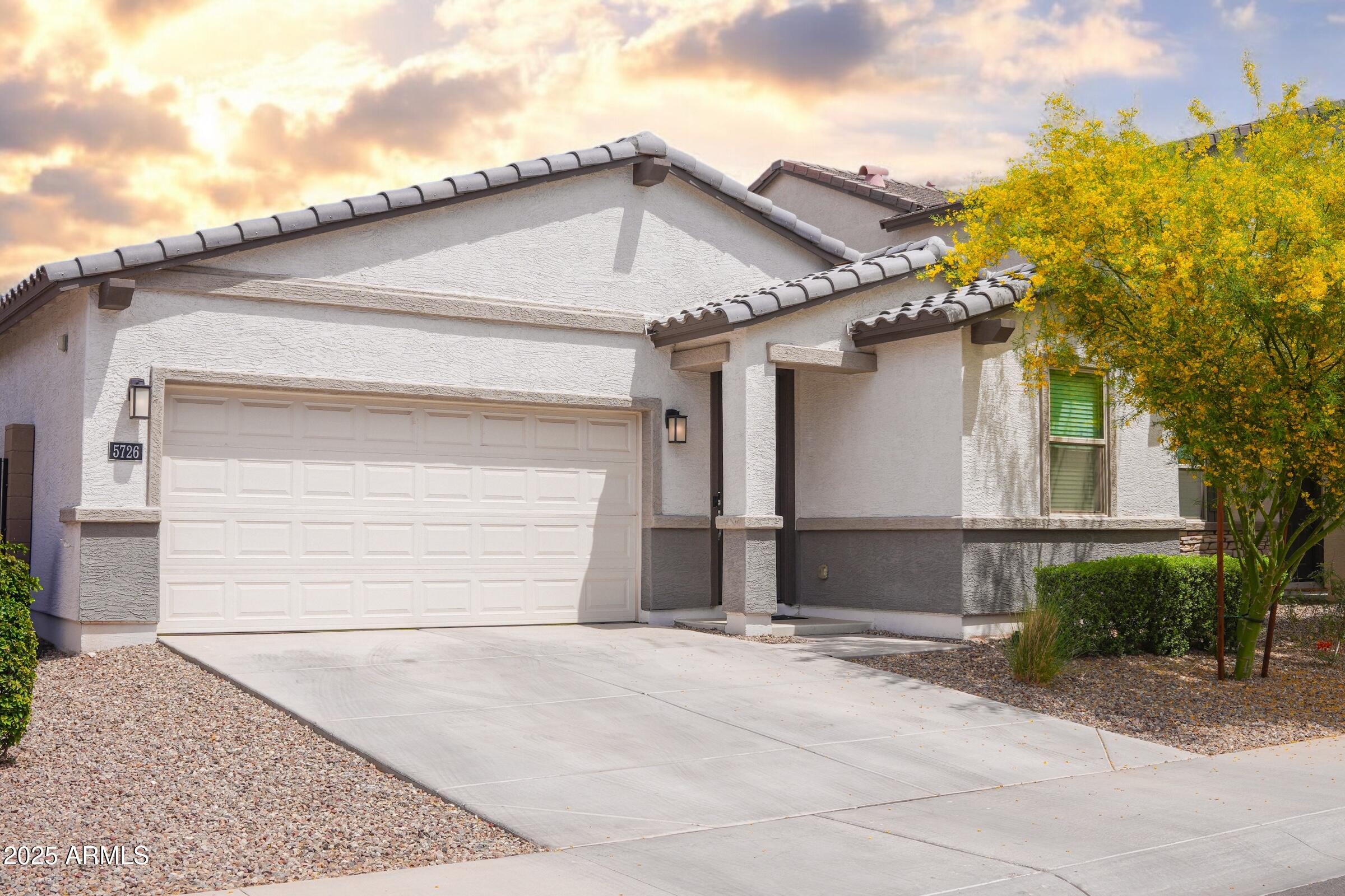 5726 W ATLANTIS Way