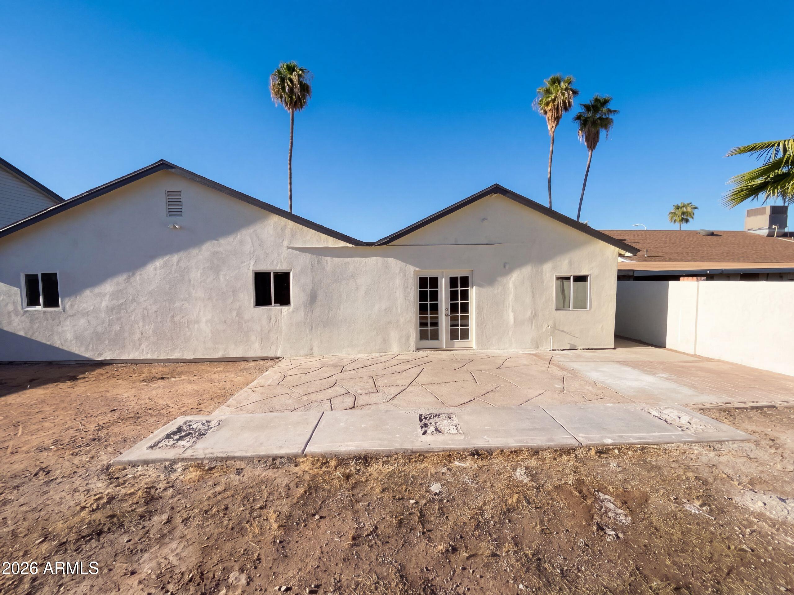 4253 E VINEYARD Road