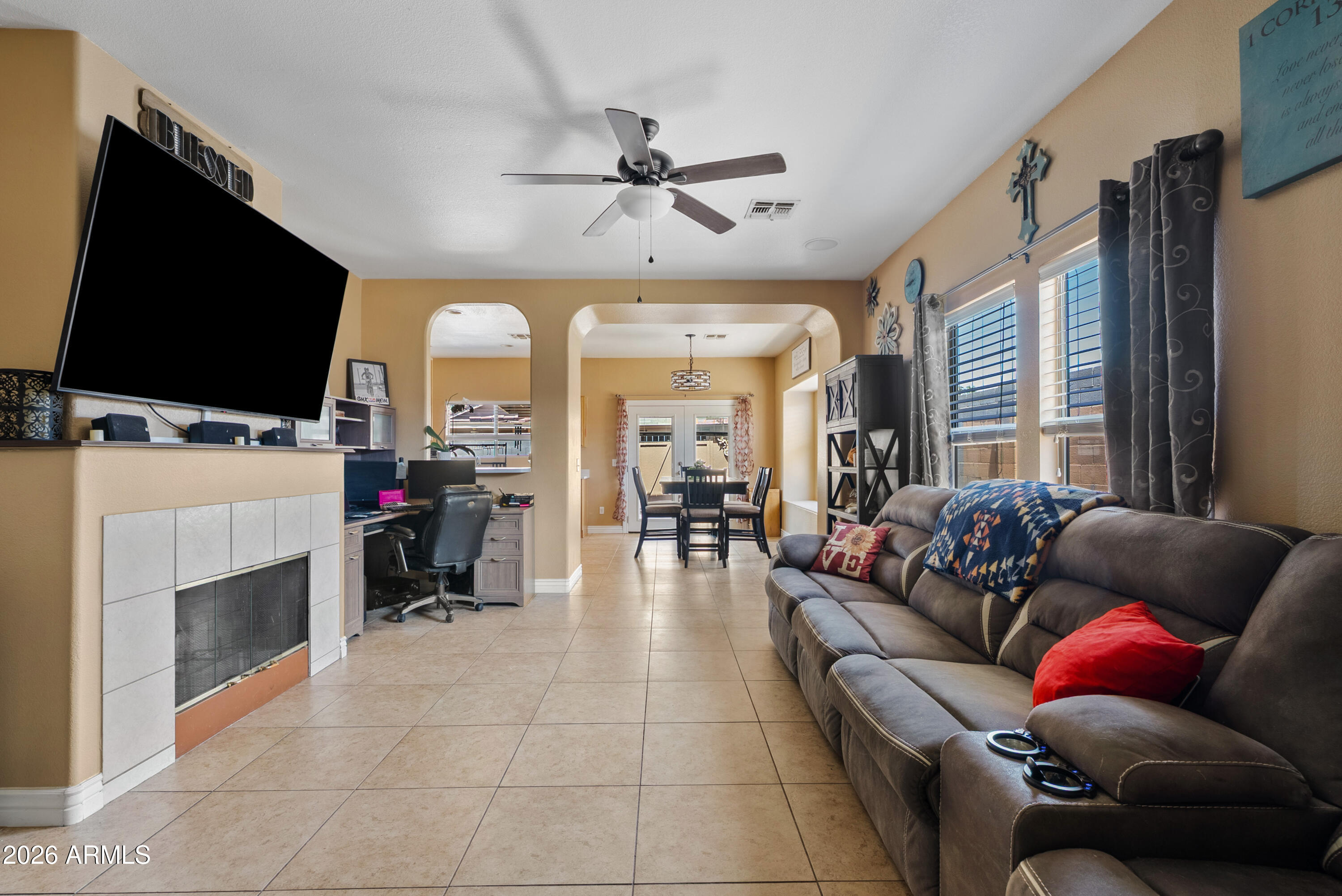 1002 S SLATER Circle