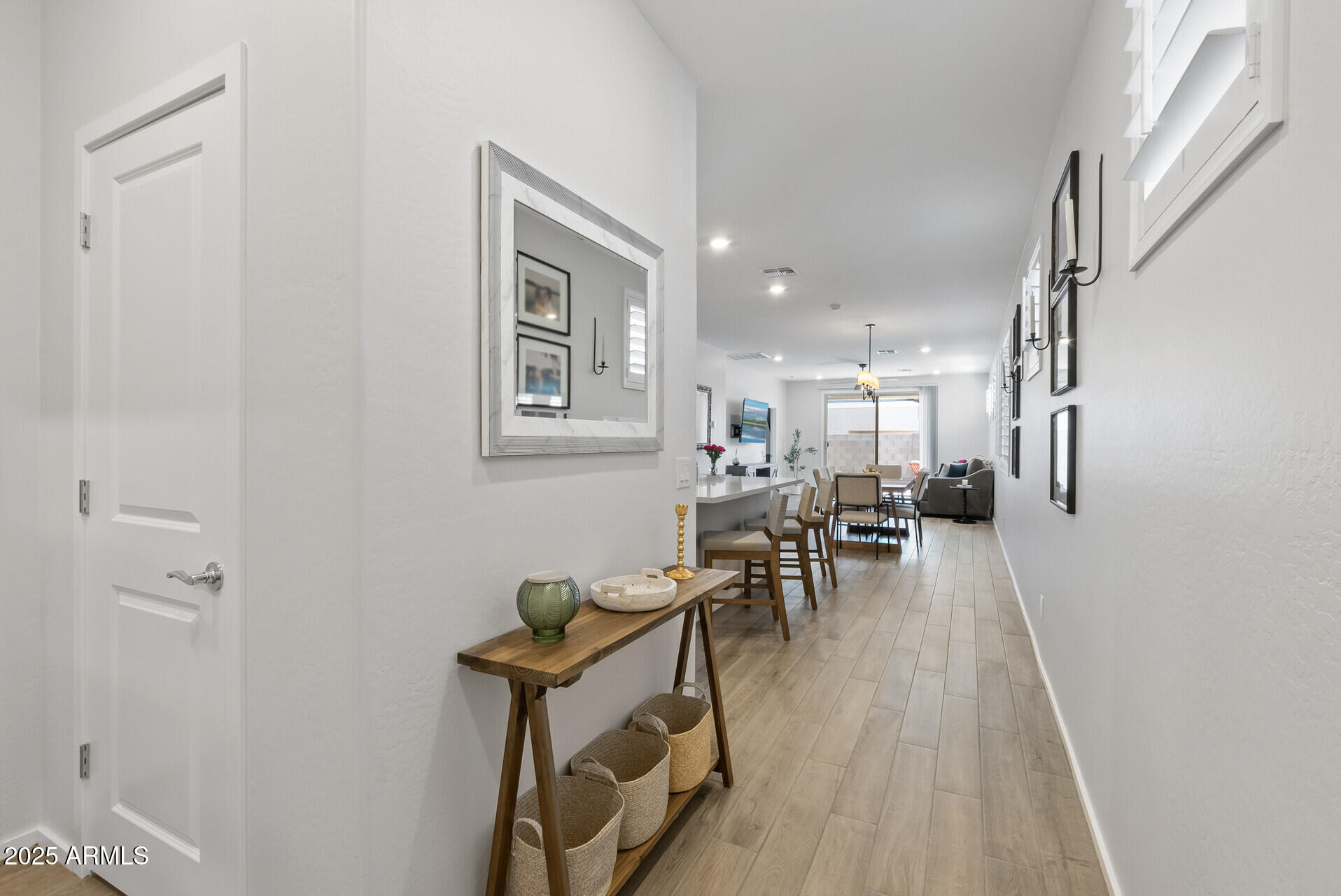 14601 W VALENTINE Street