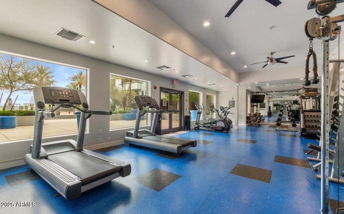 945 E Playa Del Norte Drive 2005