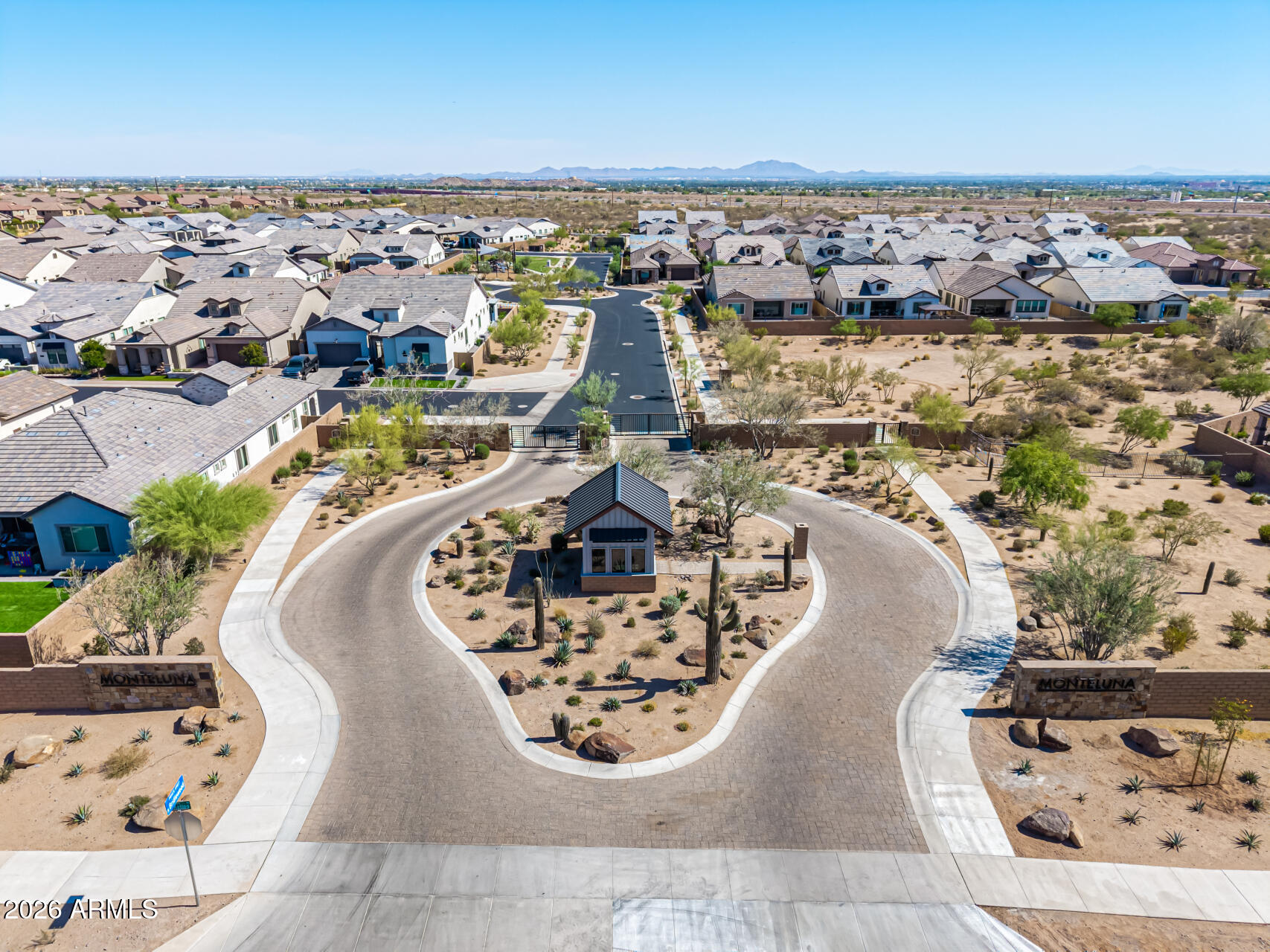 MONTELUNA - Residential