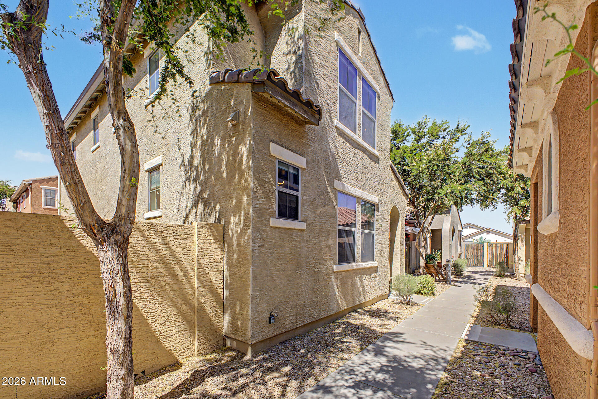 451 S HAWES Road 27