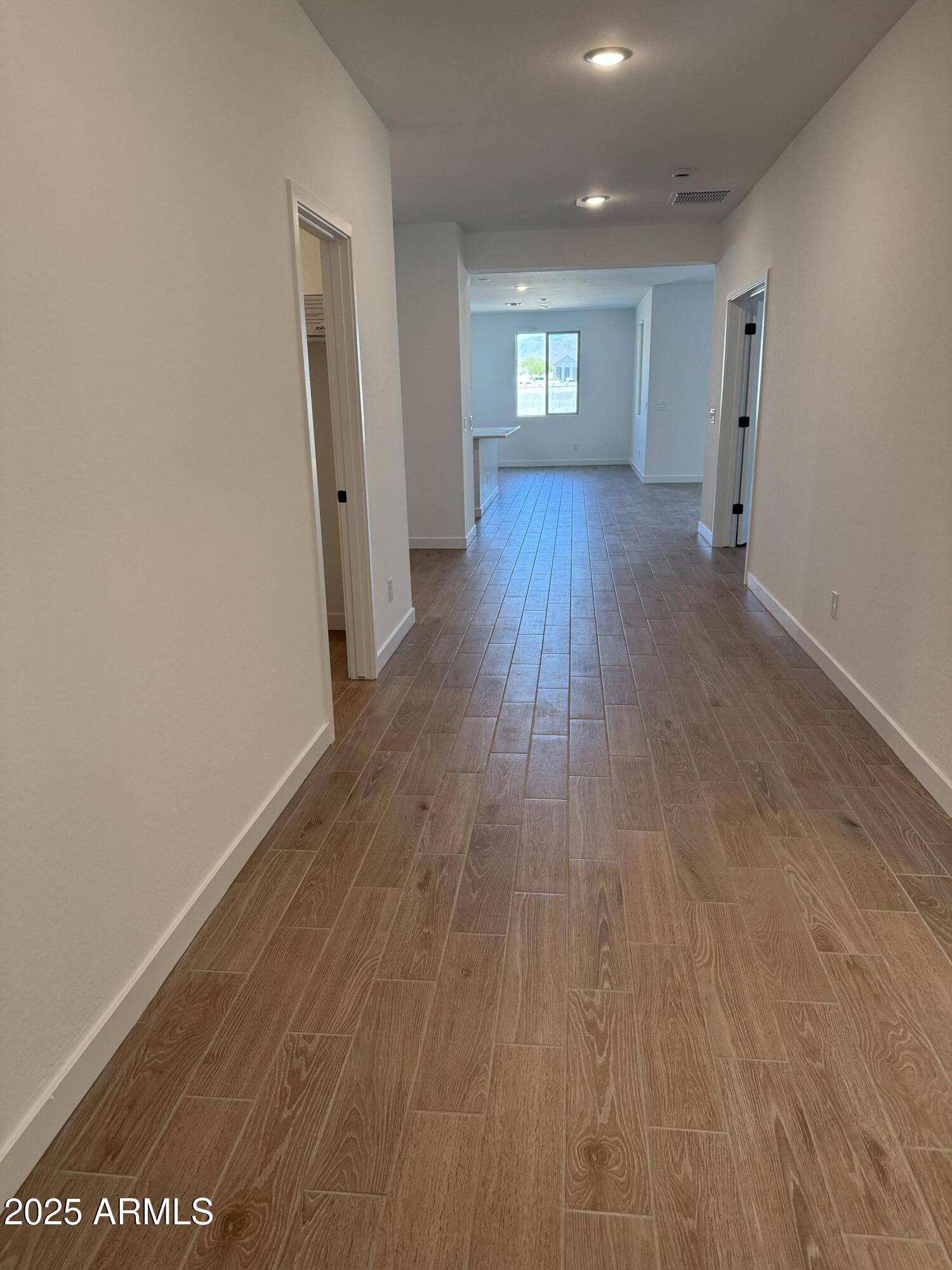 23186 W WINSLOW Avenue