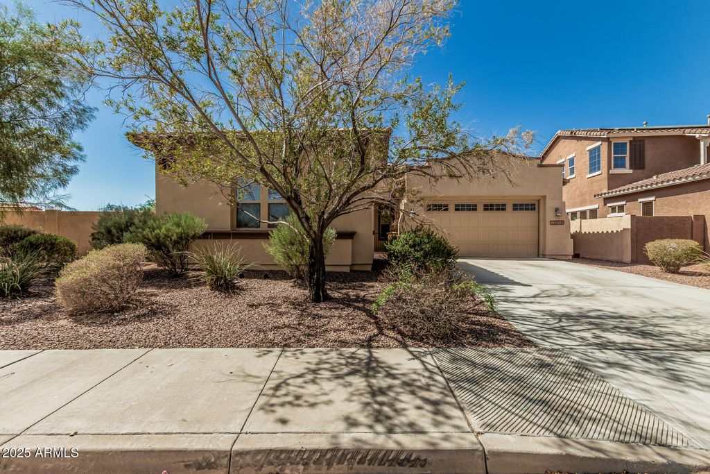 Photo of 13958 S 180th Avenue, Goodyear, AZ 85338 (MLS # 6930118)