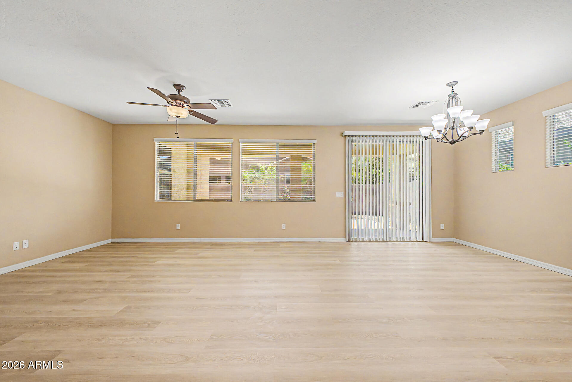 257 E KAIBAB Drive